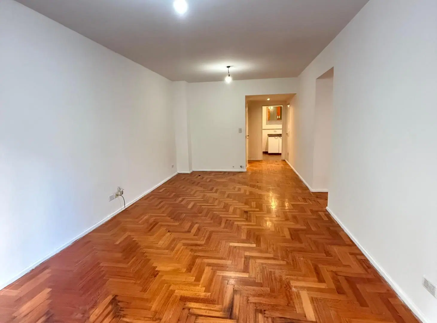 Dpto 3 Ambientes c/ Balcón y Pileta en Alquiler - Almagro 5