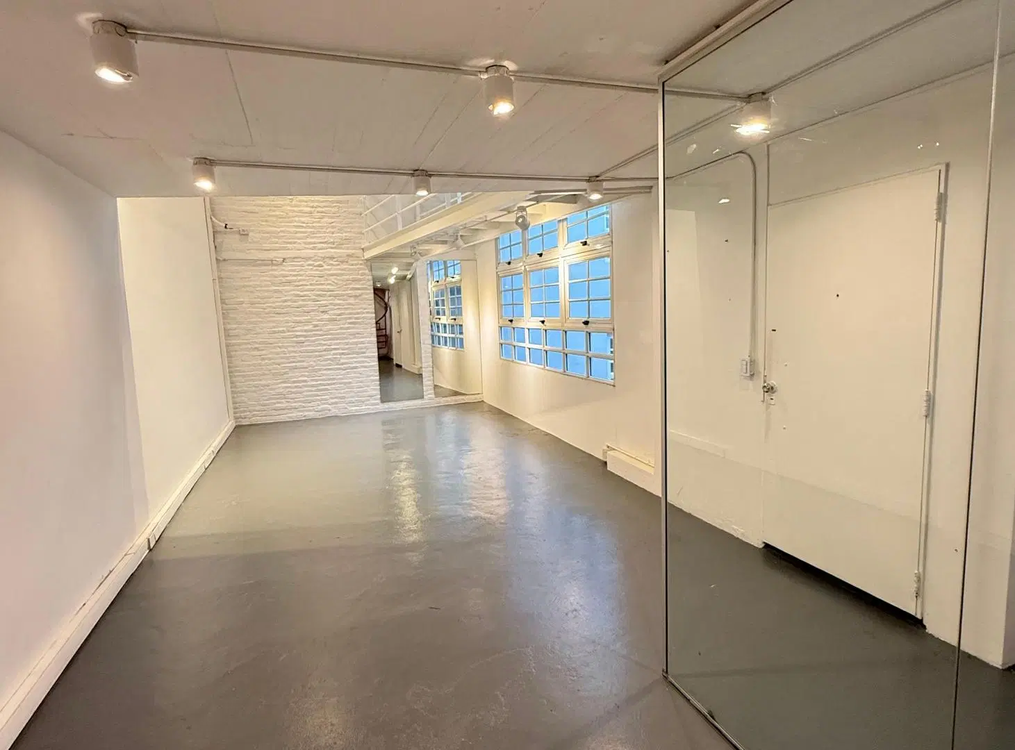 Loft Comercial en Alquiler - Núñez 2