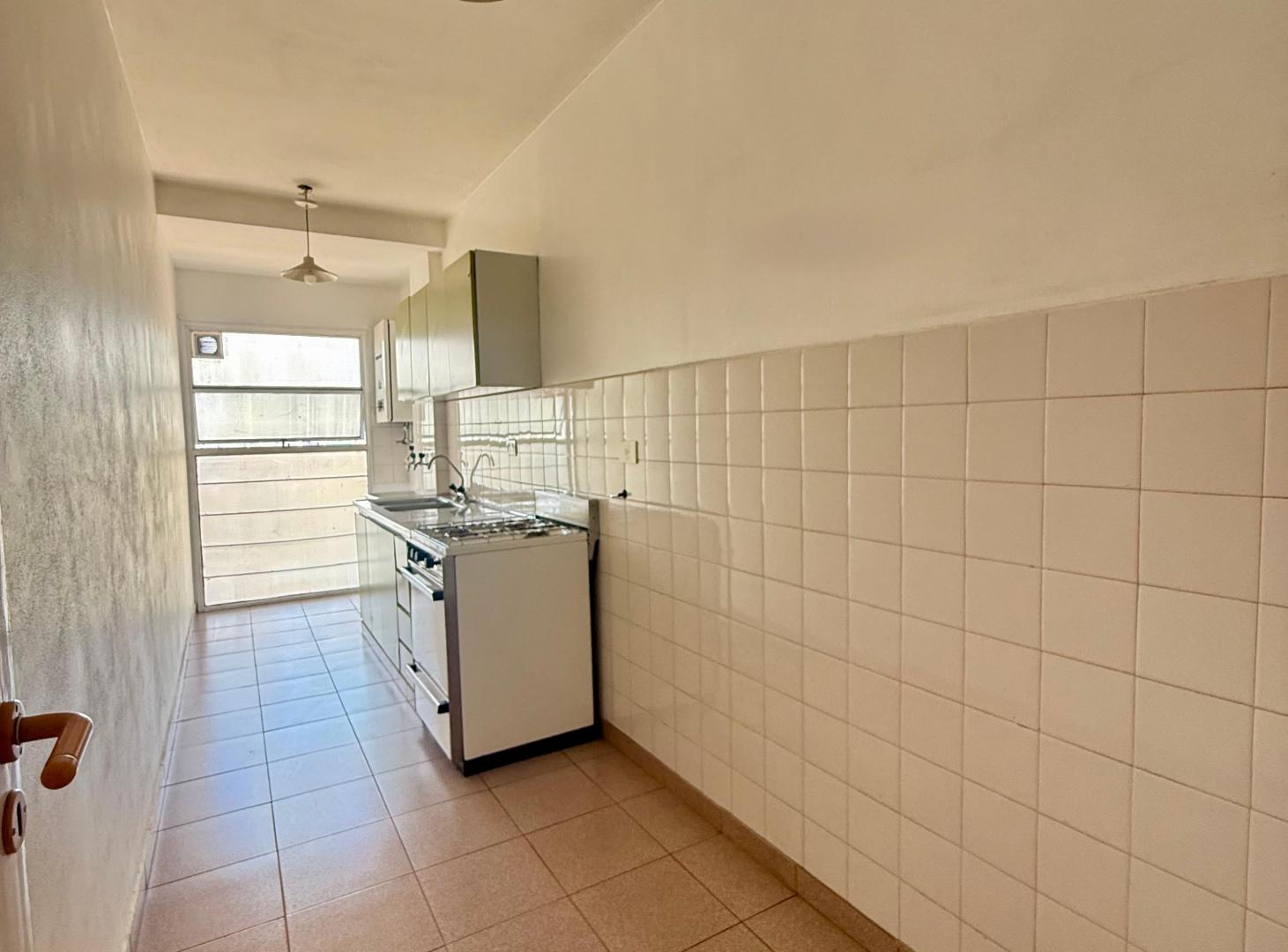 Foto de Dpto 3 Ambientes c/ Balcón en Alquiler - Villa General Mitre, imagen 5
