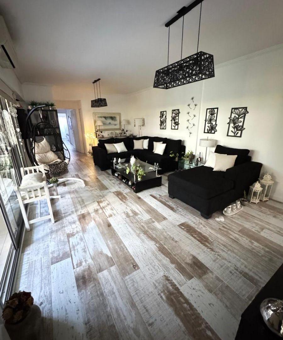 Foto de Increíble Dpto 4 Ambientes C/ 2 Cocheras en Venta - Villa Devoto, imagen 1