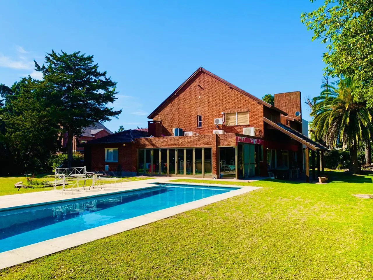 CASA. 650MTS, LOTE 1750, EN COUNTRY. Opcion venta de 3 o 2 lotes , ZONA PILAR. APTO BLANQUEO 5