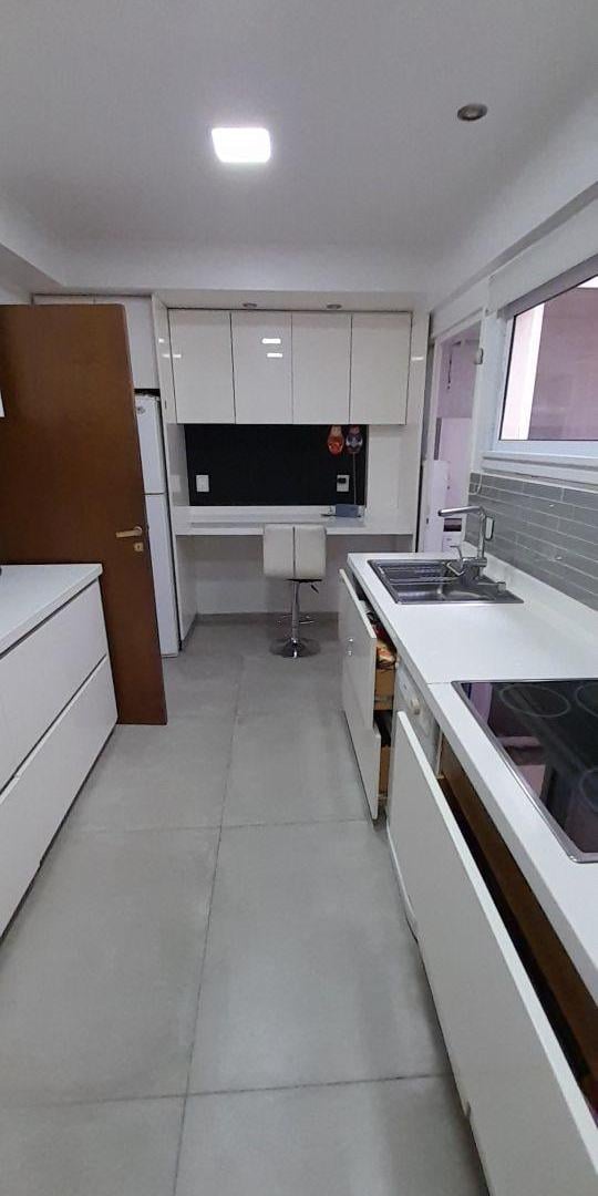 Foto de Excelente piso con balcon y cochera, Guayra 2300 entre Av. Cabildo Y, imagen 3
