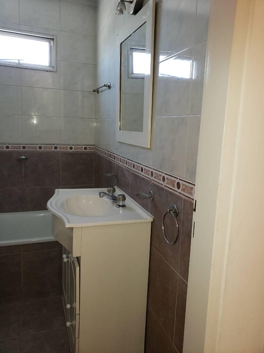 DEPARTAMENTO SEMI PISO DE 3 AMBIENTES CON COCHERA EN VENTA!!!
