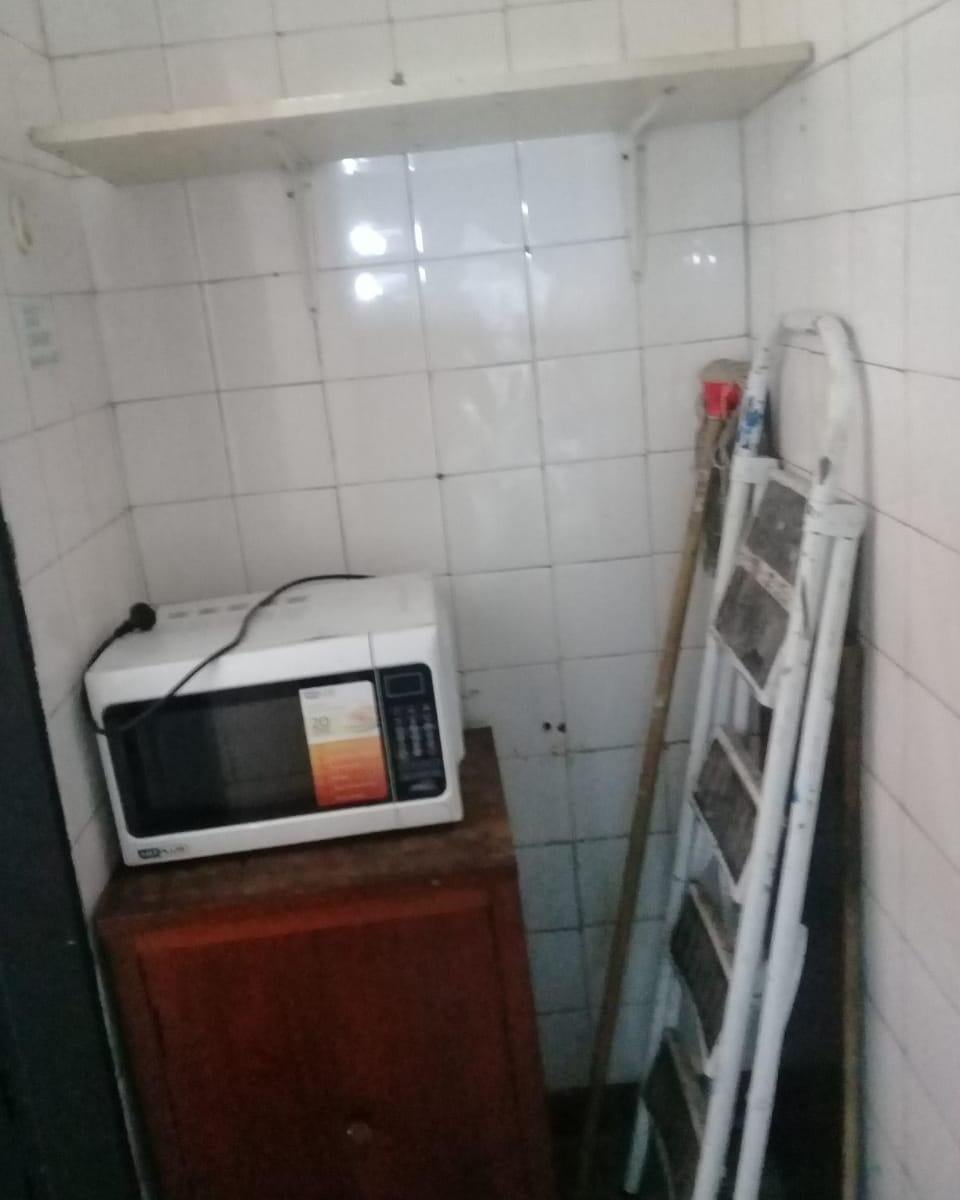 Foto de Local en Venta zona Flores planta baja ARTIGAS al 320!, imagen 3