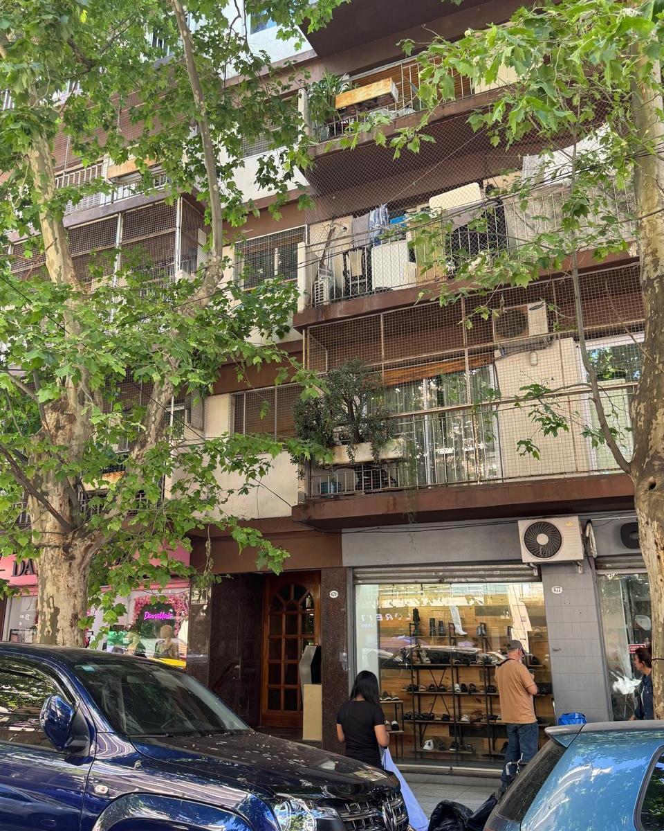 Departamento de 3 Ambientes a La Venta, Zona Flores! 1