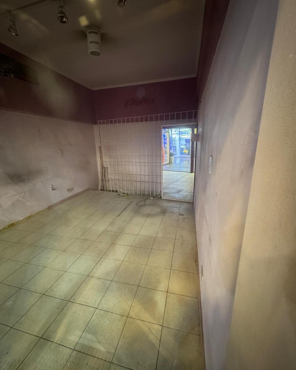 Foto de Excelente Local en Venta - en la Galería San Jose de Flores., imagen 5