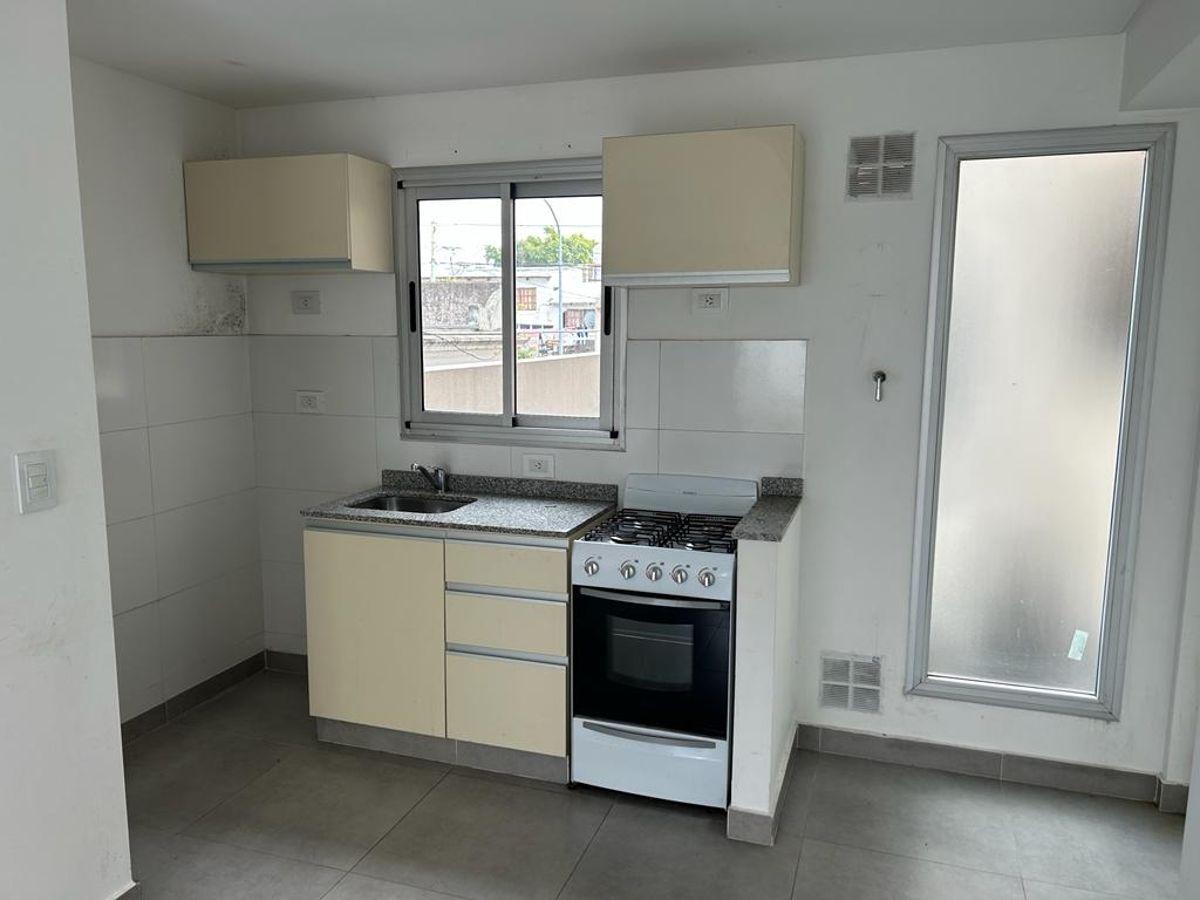 Foto de Departamento de 31 m² en Alquiler, Villa Luro, imagen 5