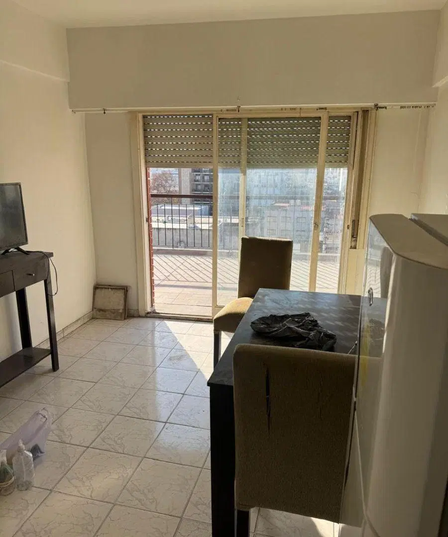 Departamento de 3 Ambientes en alquiler, Zona Floresta 2
