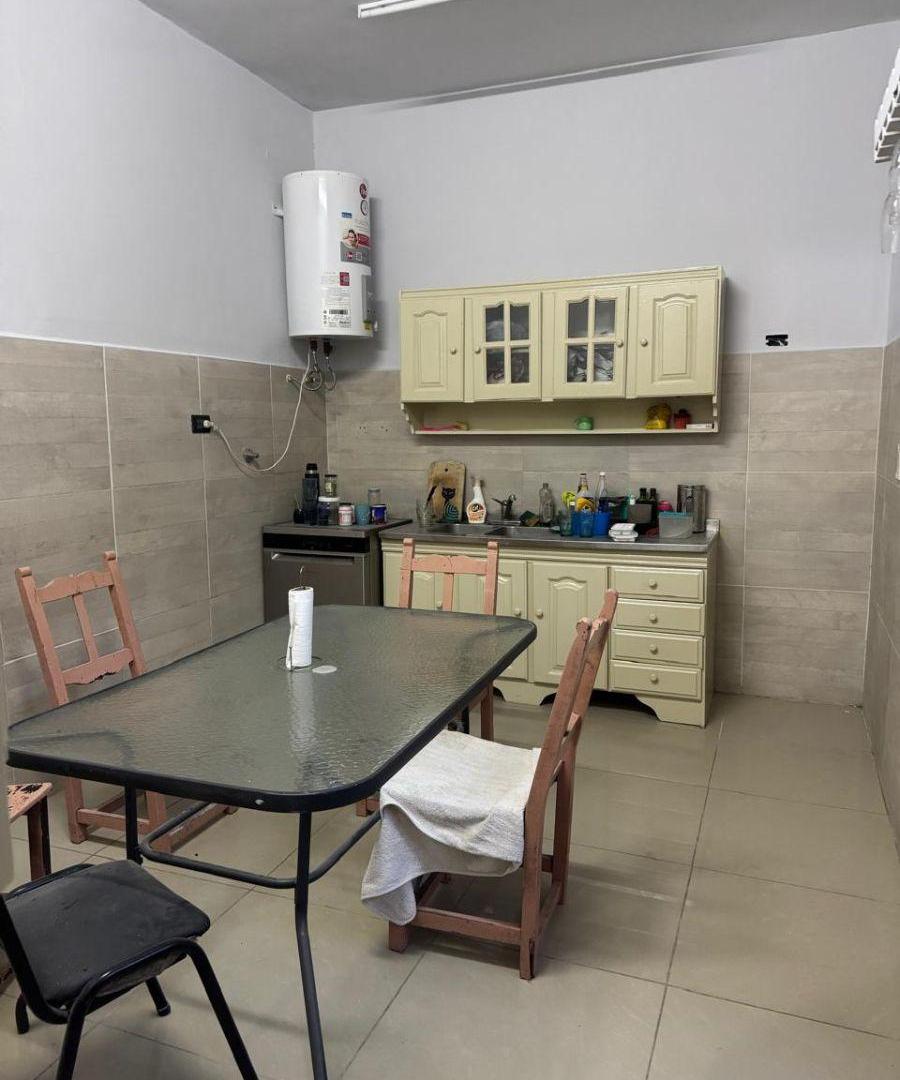 Foto de PH de 147 m² con 4 ambientes en alquiler en Flores Norte, imagen 3