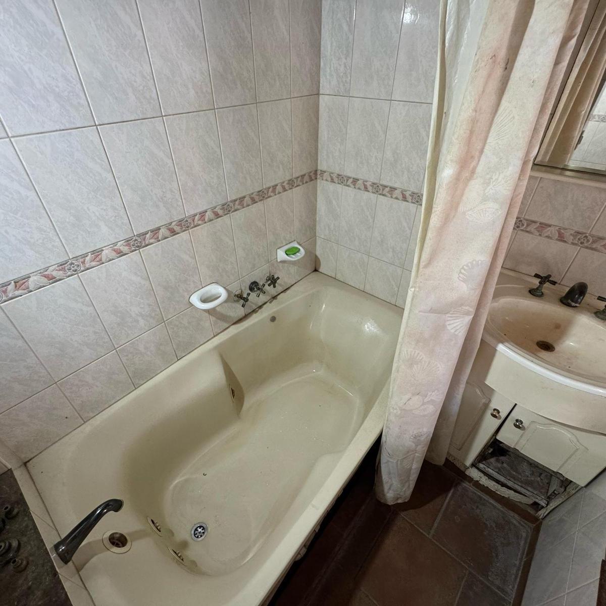 Venta Casa Quinta C/pileta Moreno 5