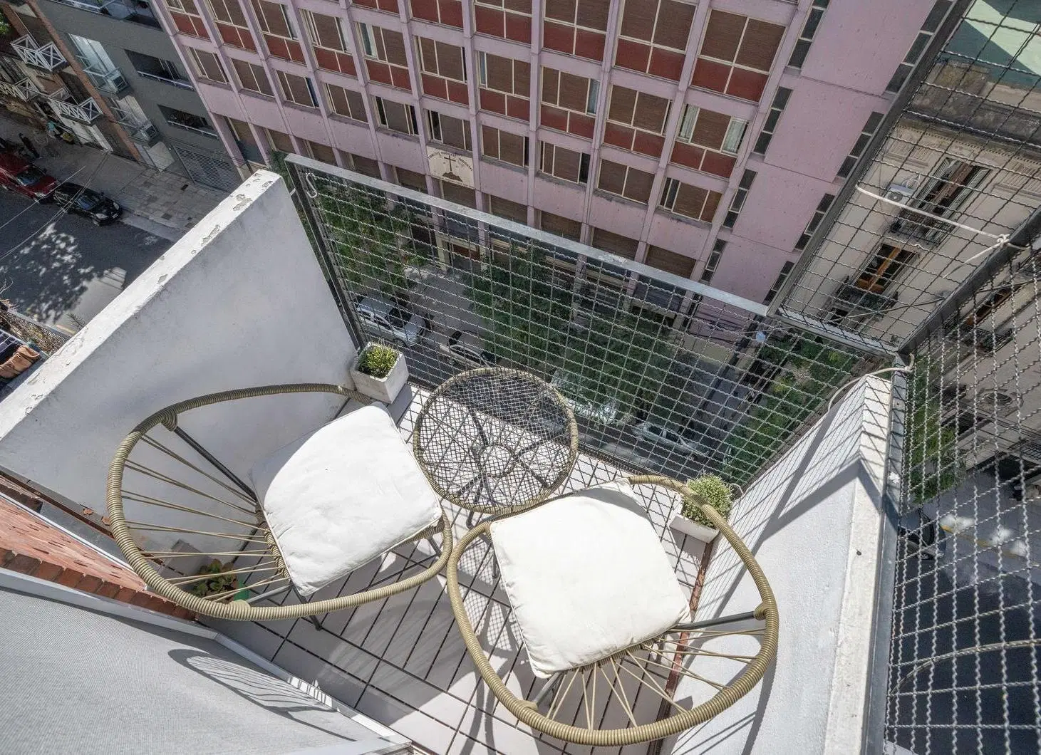 Venta monoambiente dividido y balcón Recoleta 5
