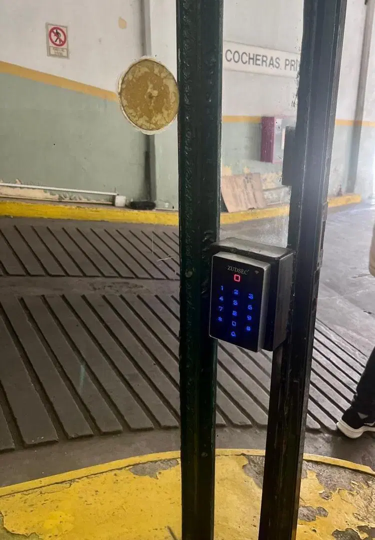 VENTA Cochera en Recoleta (a 100mt de Av. Santa Fe) 4