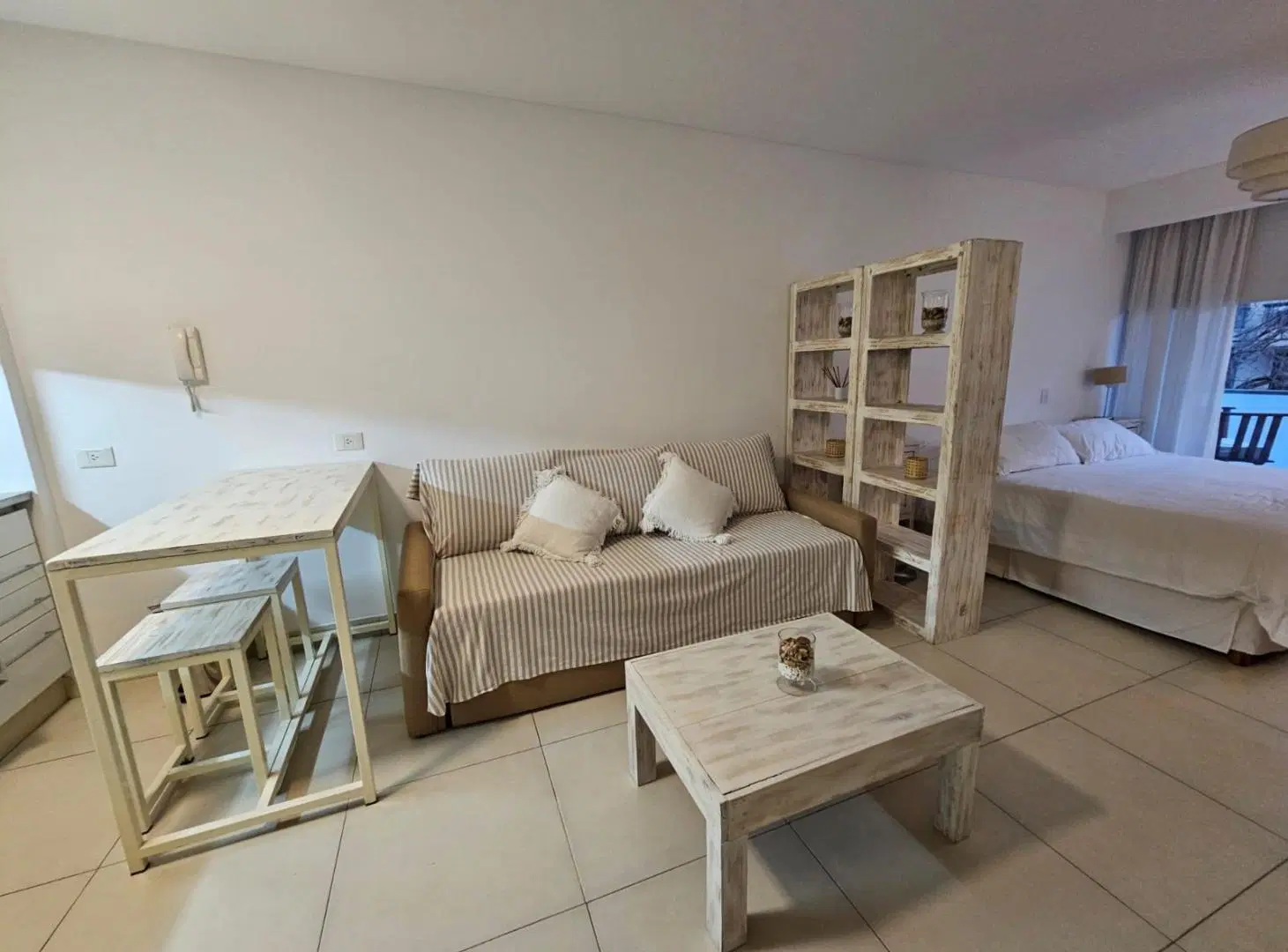 VENTA DPTO MONOAMBIENTE PALERMO AMOBLADO CON BALCON AL FRENTE. AMENITIES 8