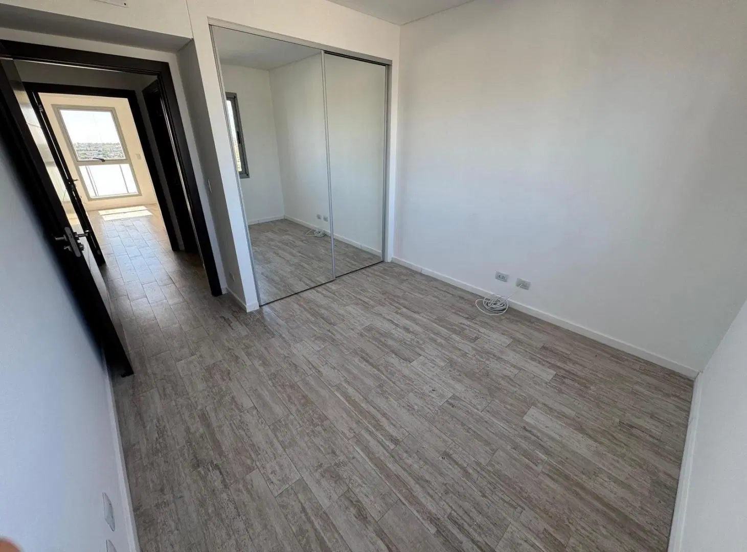 VENTA 4 AMB C/ PARRILLA, PISO ALTO VISTA AL RIO, PISCINA 3