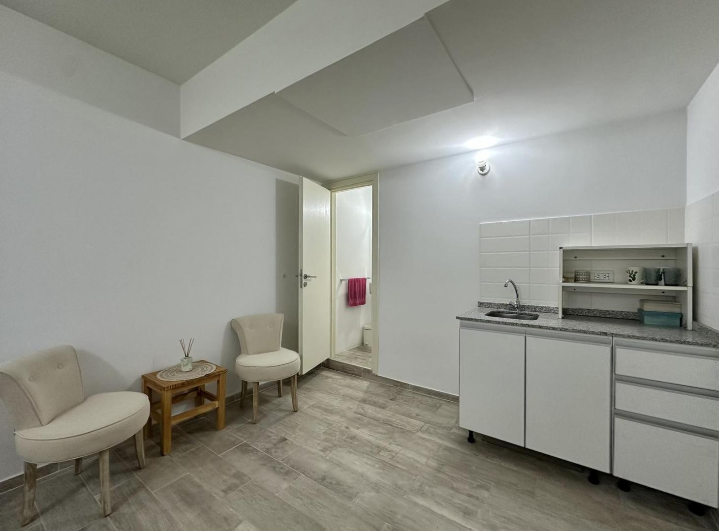 Foto de Venta Oficina Belgrano Refaccionada a Nueva Amoblada, imagen 4