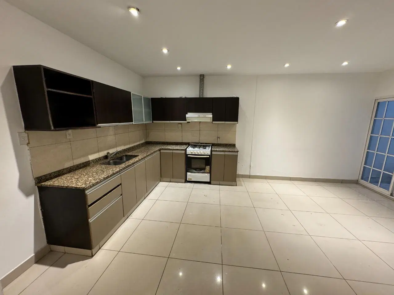 Venta Casa Ideal 2 Familias + Local Quincho Parrilla Villa Riachuelo 3