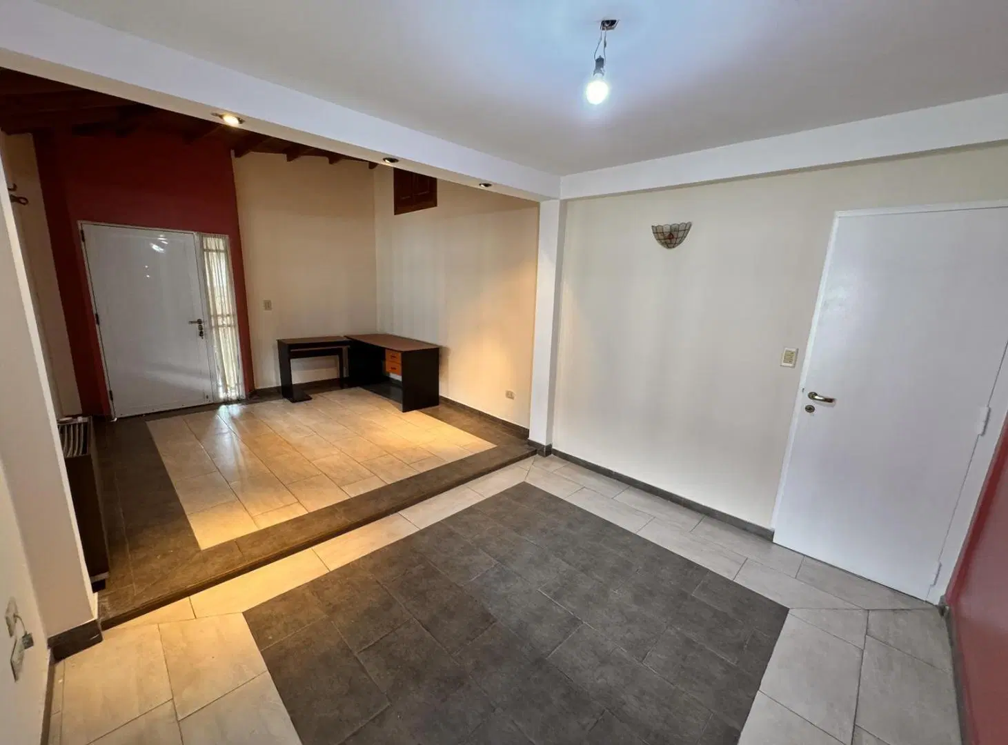 Venta Casa 4 Ambientes y Monoambiente con Cocheras Jardín Parrilla en Villa Celina 2