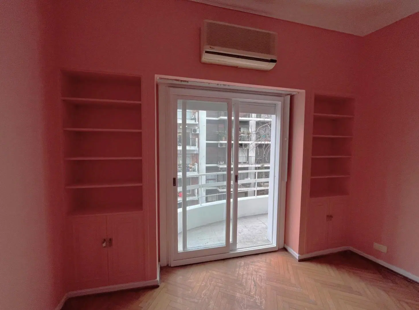 ALQUILER. DEPARTAMENTO 2 AMBIENTES CON BALCON, DEPENDENCIA Y TOILETTE. PALERMO. 5
