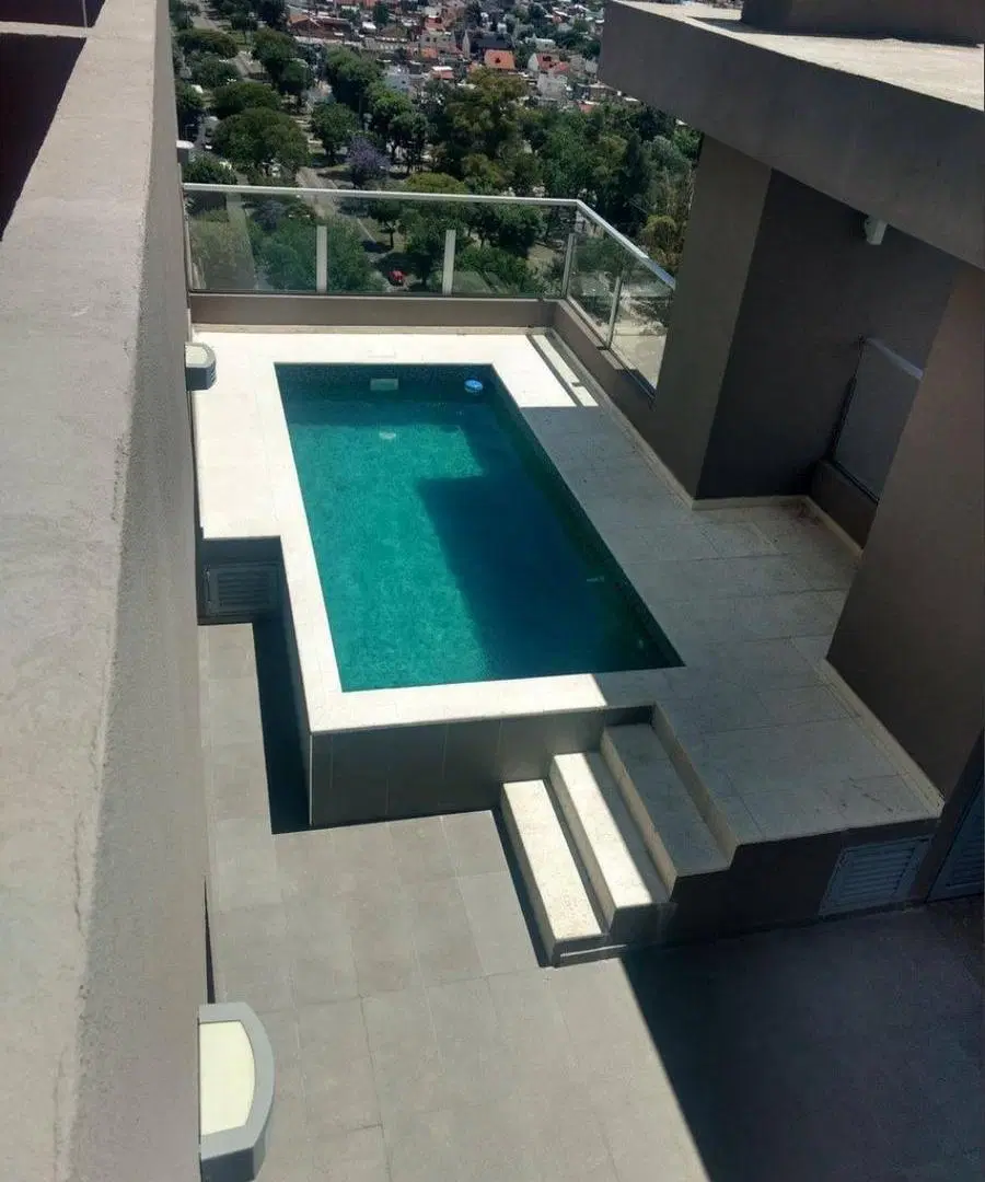 VENTA DOS AMBIENTES CON BALCON A ESTRENAR CON PISCINA Y VISTA ABIERTA 2
