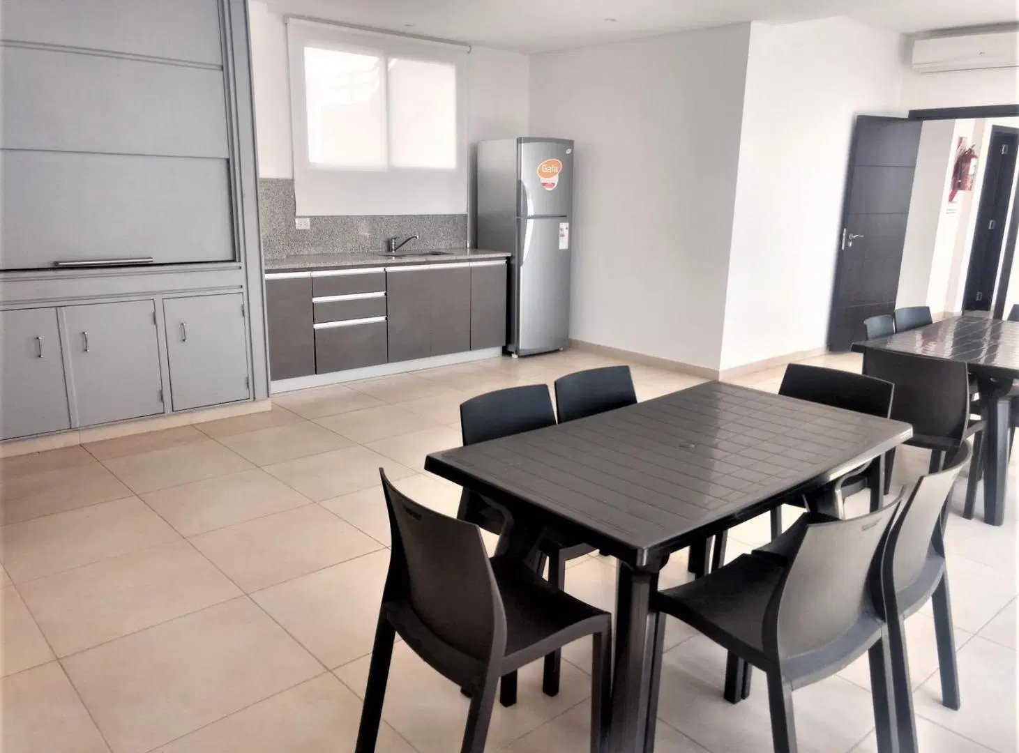 VENTA MONOAMBIENTE A ESTRENAR CON PISCINA Y VISTA ABIERTA 4