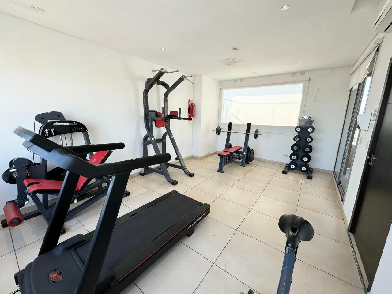 VENTA MONOAMBIENTE A ESTRENAR CON PISCINA Y VISTA ABIERTA 3