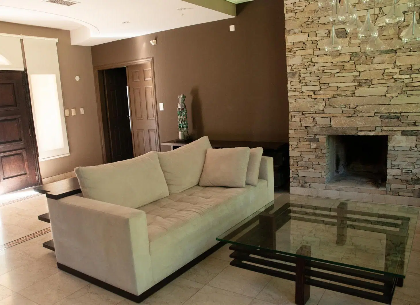VENTA CASA EN HURLINGHAM - 6 AMB - BARRIO LA LEONOR 5