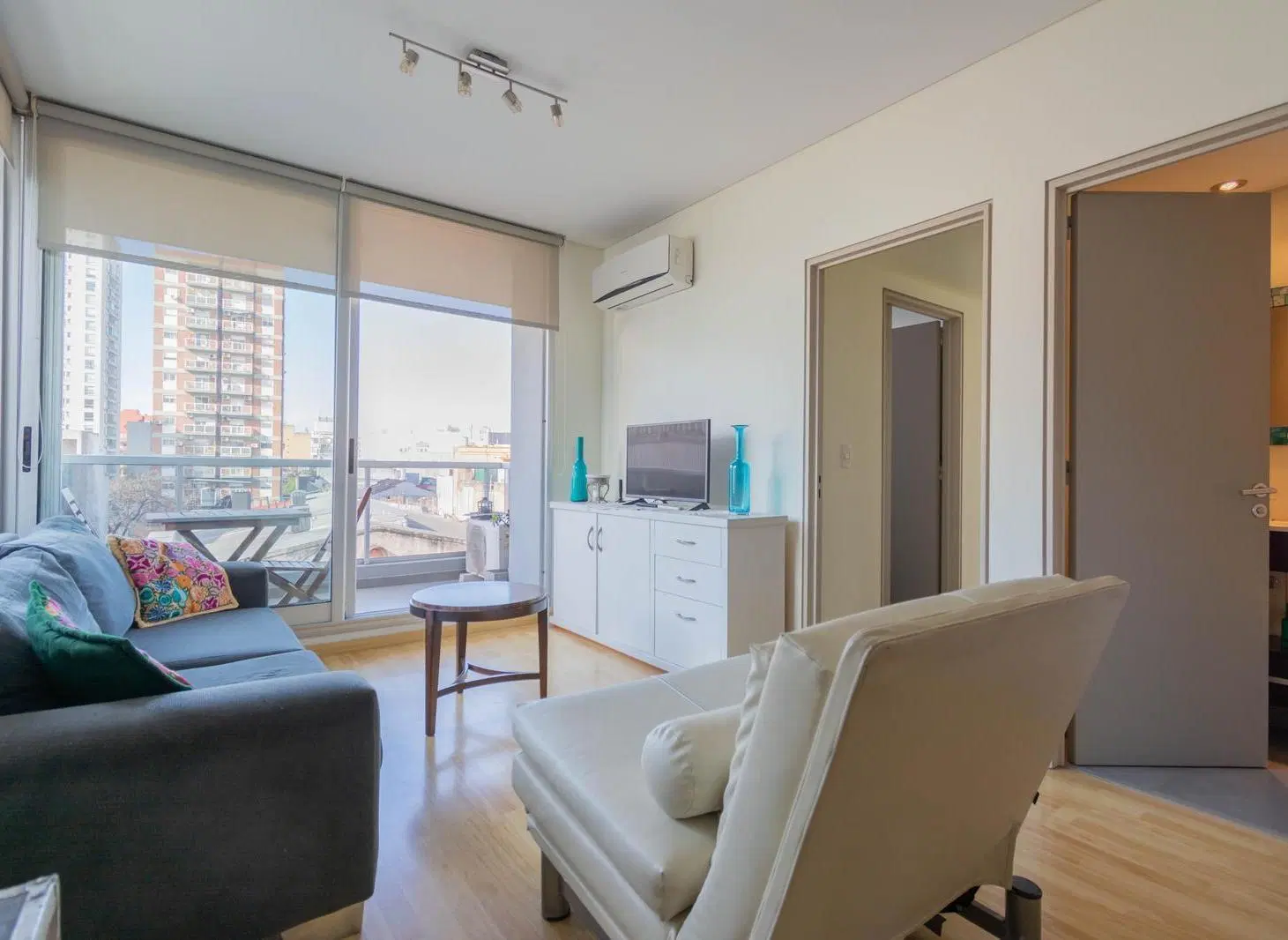 Alquiler 2 Ambientes Amoblado-Torre de Categoria. Full Amenities. 3