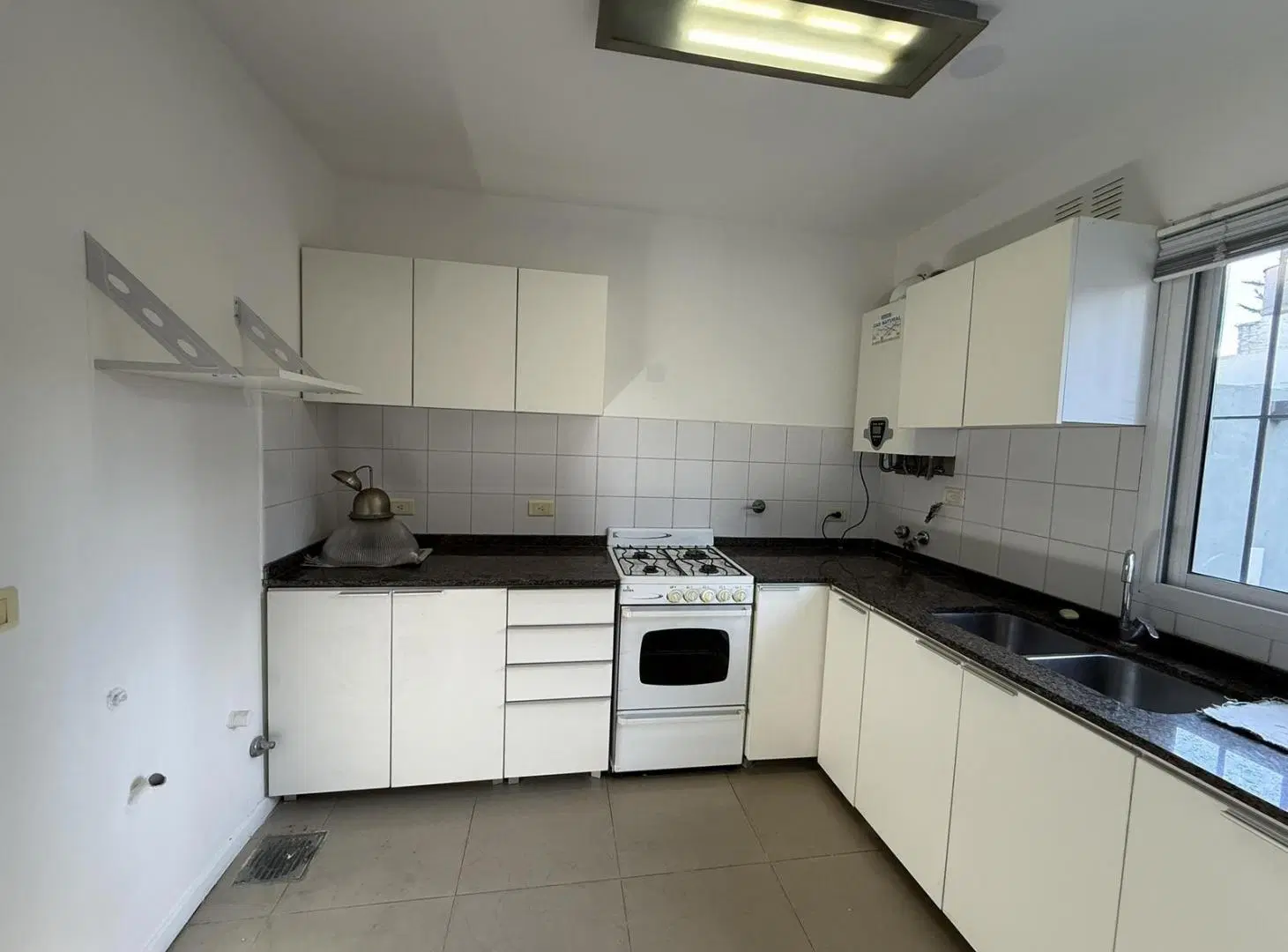 Alq PH tipo Casa 4 Amb San Isidro Beccar c/Pileta y Cochera en Condominio 8