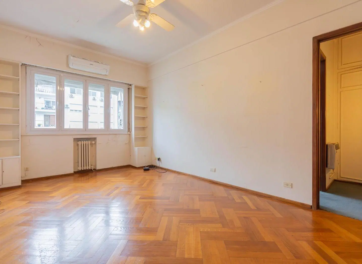 Oportunidad unica! 3 amb con balcon piso alto luminoso plaza Vicente Lopez 3