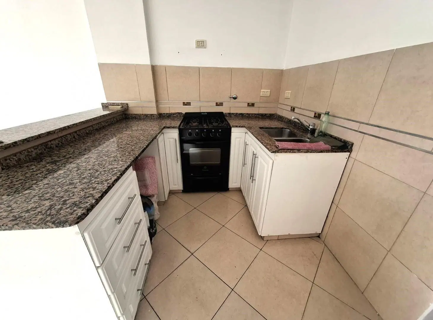Impecable semipiso 2 ambientes con 2 balcones Lanus 5