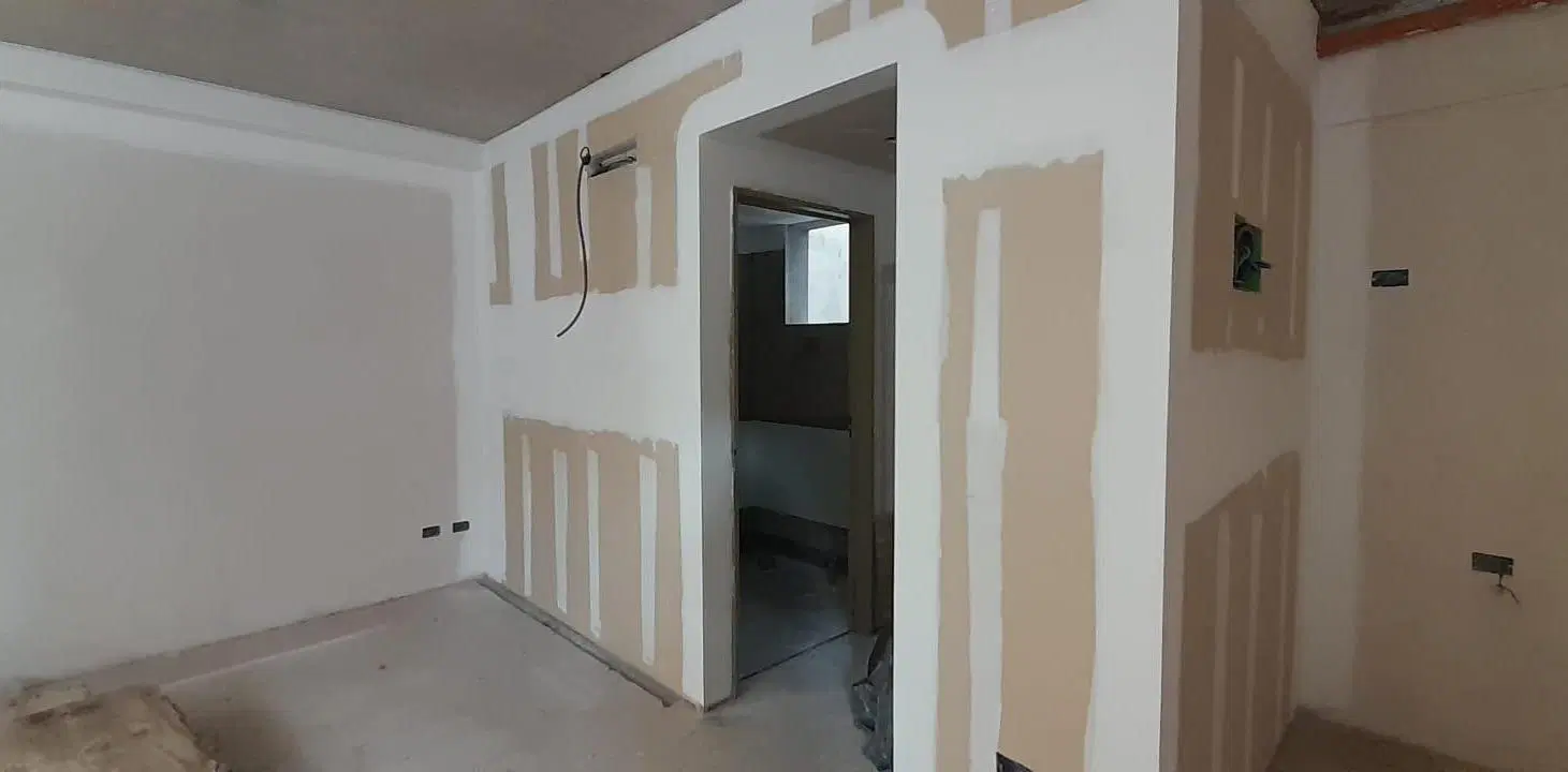 Monoambiente en construcción con balcón 2