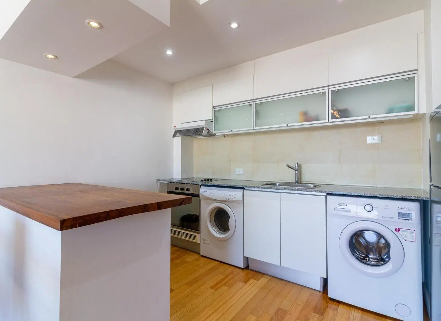 Venta departamento 2 amb Puerto Madero 5