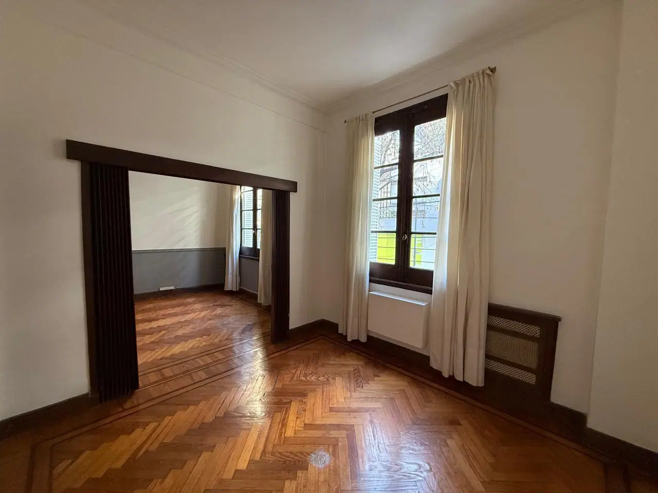 ELEGANTE DEPTO DE 4 AMBIENTES EN RECOLETA 2