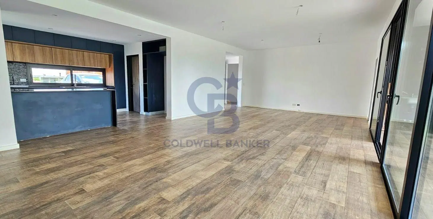 VENTA CASA 5 AMBIENTES PILETA SAN SEBASTIAN AREA 2 GOLF 3