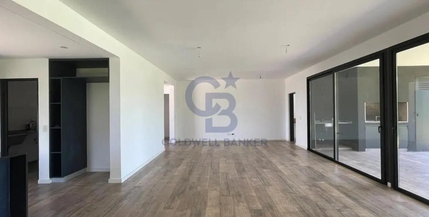 VENTA CASA 5 AMBIENTES PILETA SAN SEBASTIAN AREA 2 GOLF 8