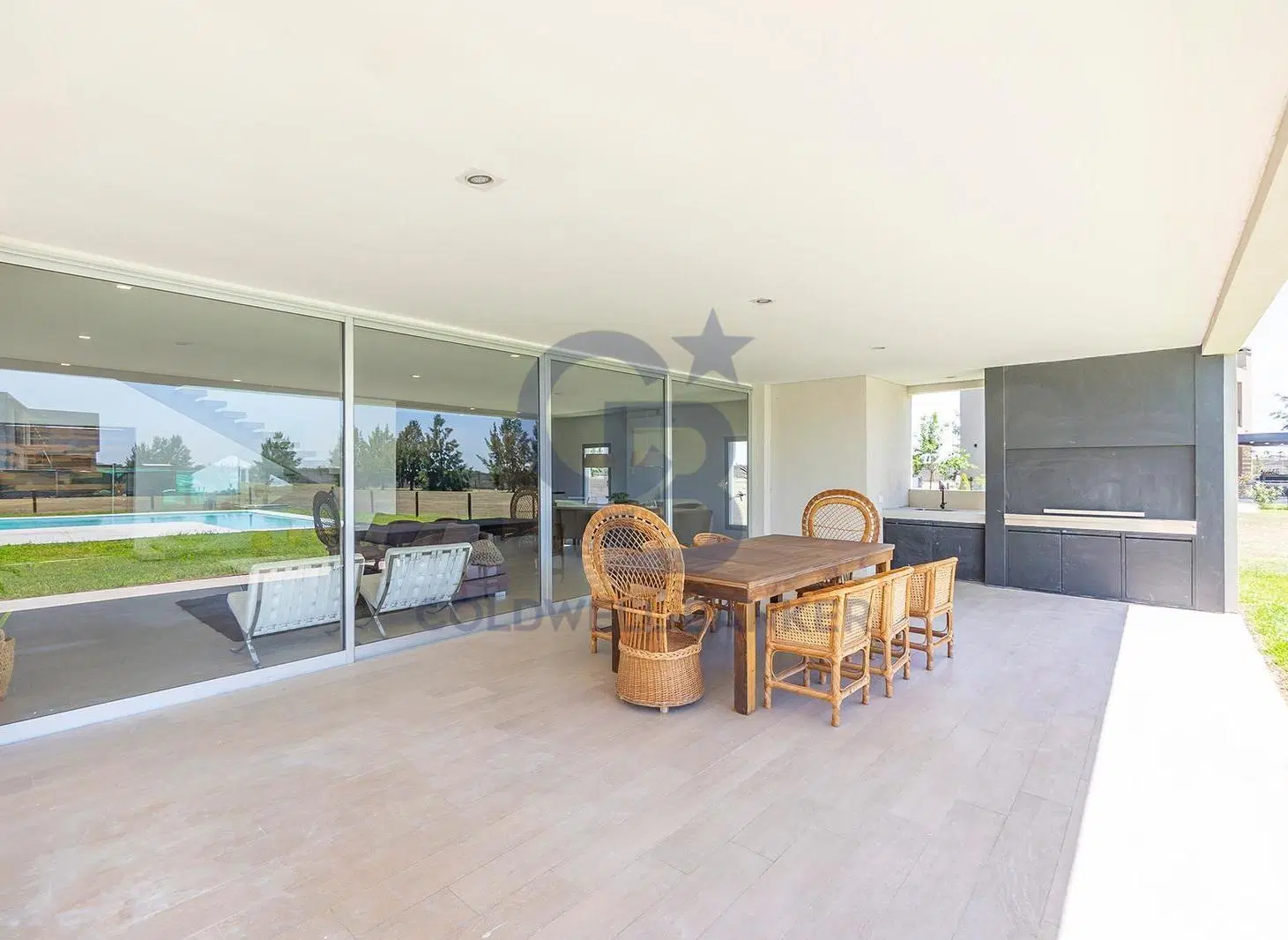 ALQUILER CASA 5 AMBIENTES CON PILETA EN TERRALAGOS 4
