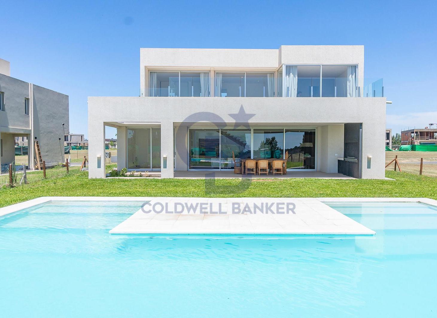 ALQUILER CASA 5 AMBIENTES CON PILETA EN TERRALAGOS