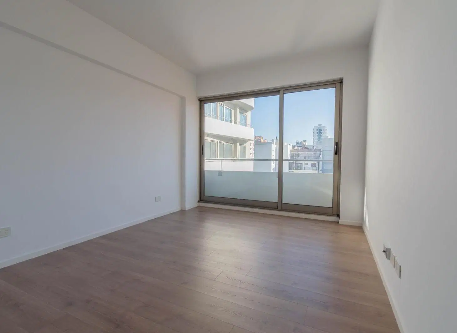 VENTA DEPTO 4 AMB CON DEP. Y COCH. FULL AMENITIES 2