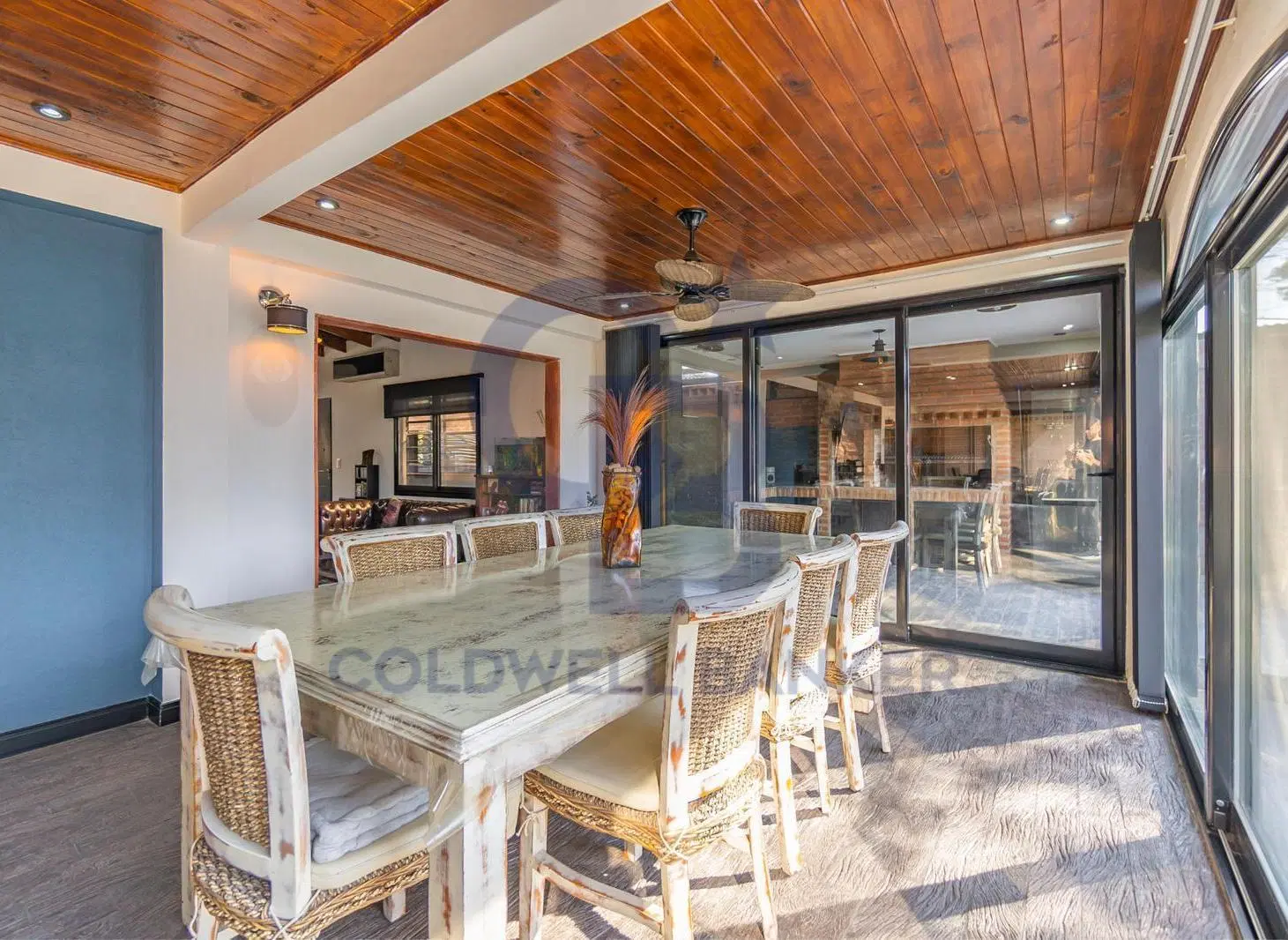 VENTA CASA 5 AMBIENTES DISEÑO CANNING CN 2 PISCINAS HIDROMASAJE GALERIA PARRILLA JARDIN 8