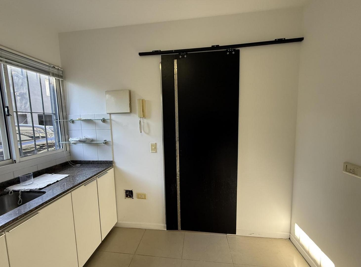 Foto de Alq PH tipo Casa 4 Amb San Isidro Beccar c/Pileta y Cochera en, imagen 5