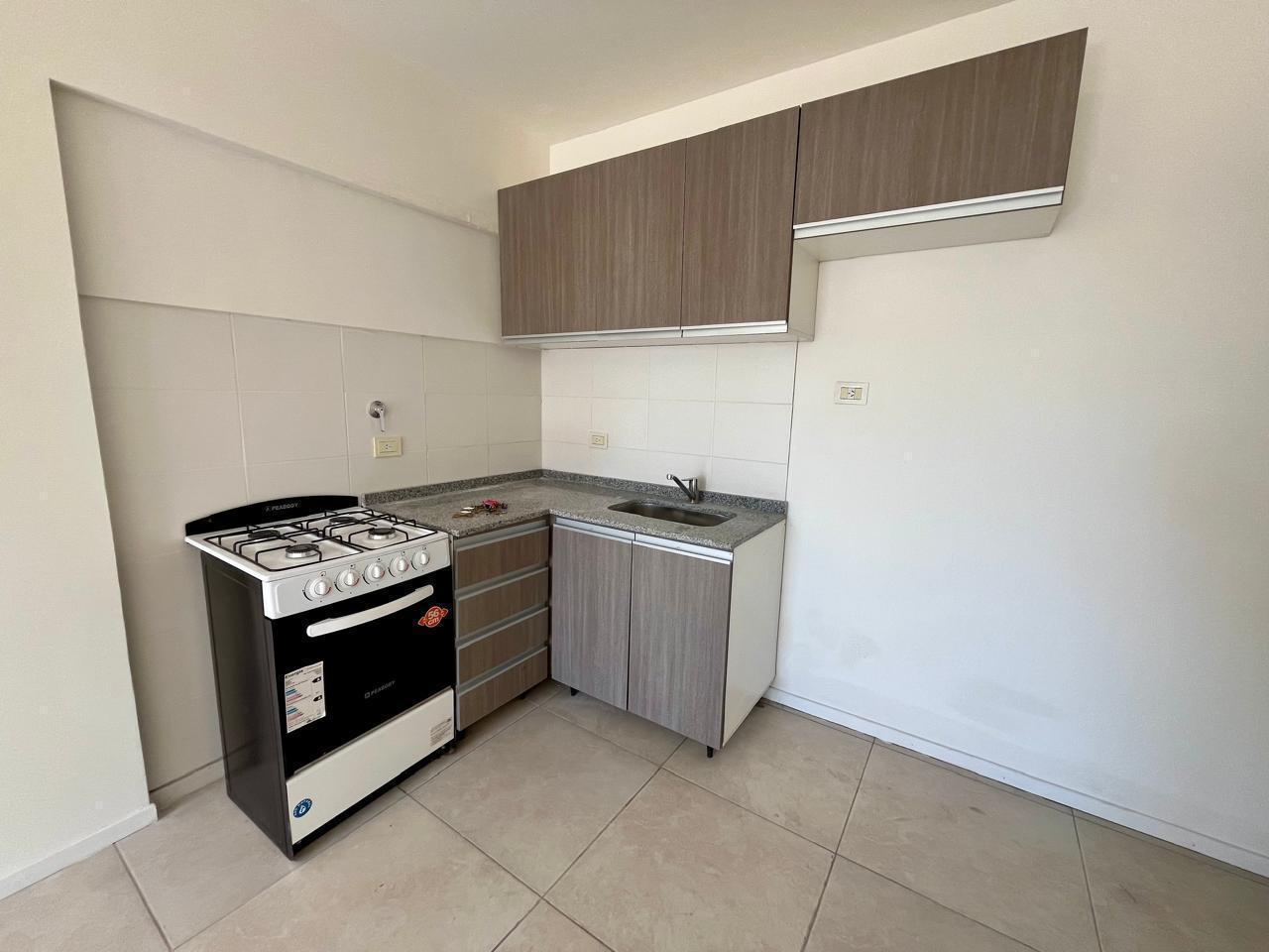 Foto de VENTA DEPTO 2 AMBIENTES EN FLORES APTO CREDITO A ESTRENAR CON BALCON, imagen 3