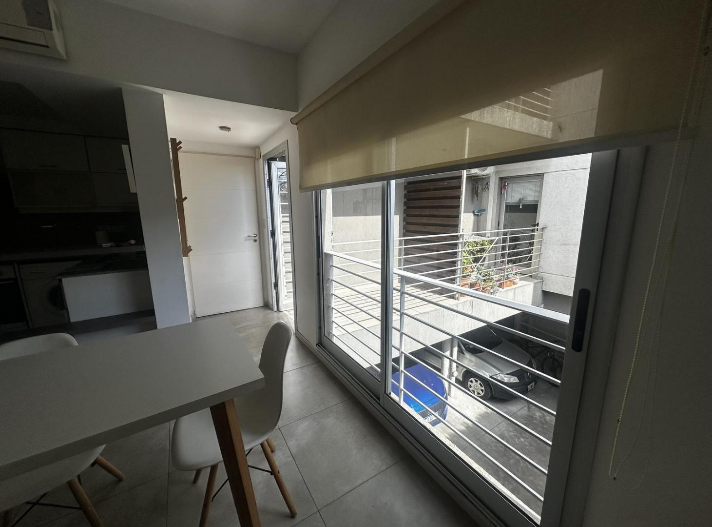 Foto de Departamento 2 ambientes con balcón EN VENTA - Banfield Este, imagen 1