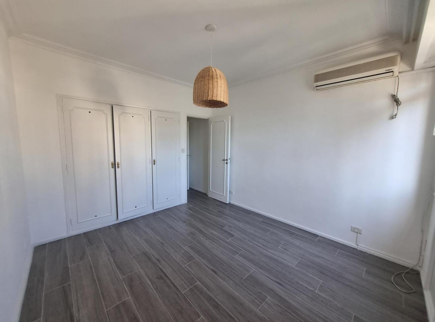 Foto de Alquiler Departamento 3 amb en Recoleta Luminoso y Reciclado, imagen 2