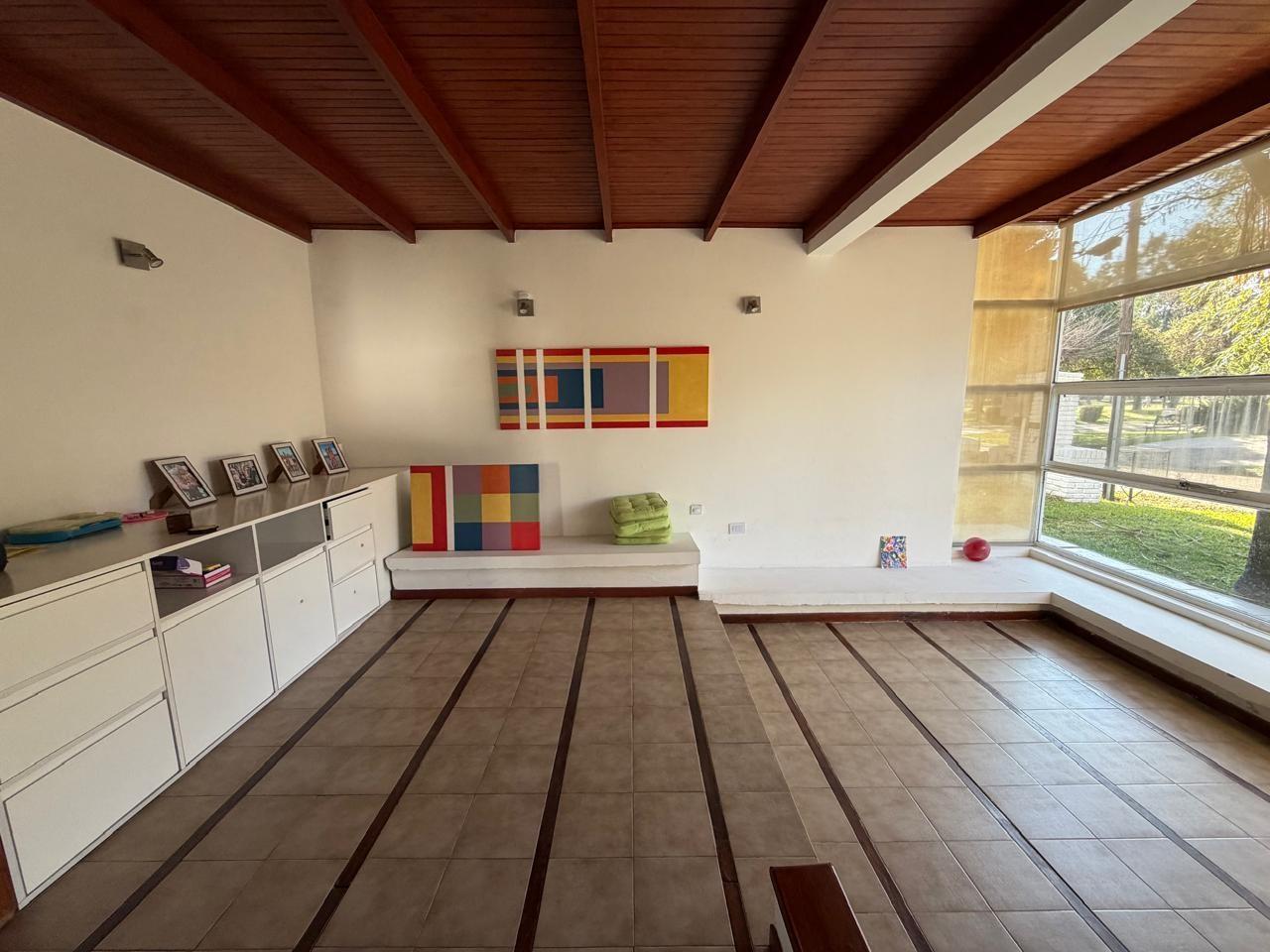 Foto de CASA EN COUNTRY GOLF "EL SOSIEGO"- 4 DORMITORIOS -AMPLIO JARDIN y PILETA, imagen 4