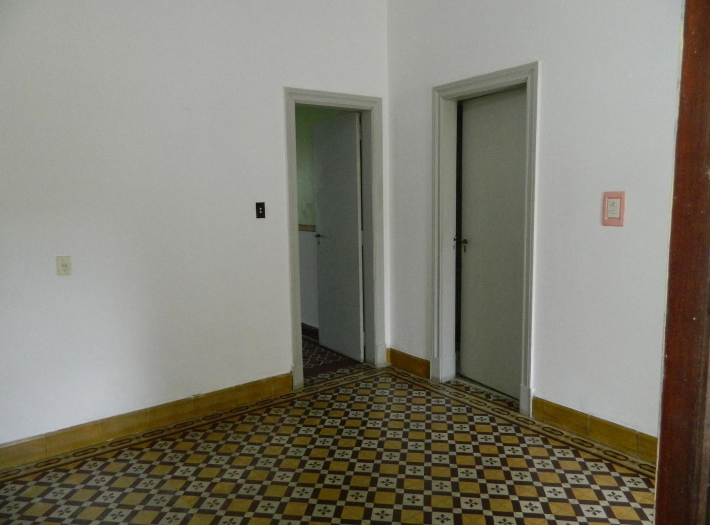 Foto de VENTA PH TIPO CASA MORON C/ JARDIN Y COCHERA, imagen 1