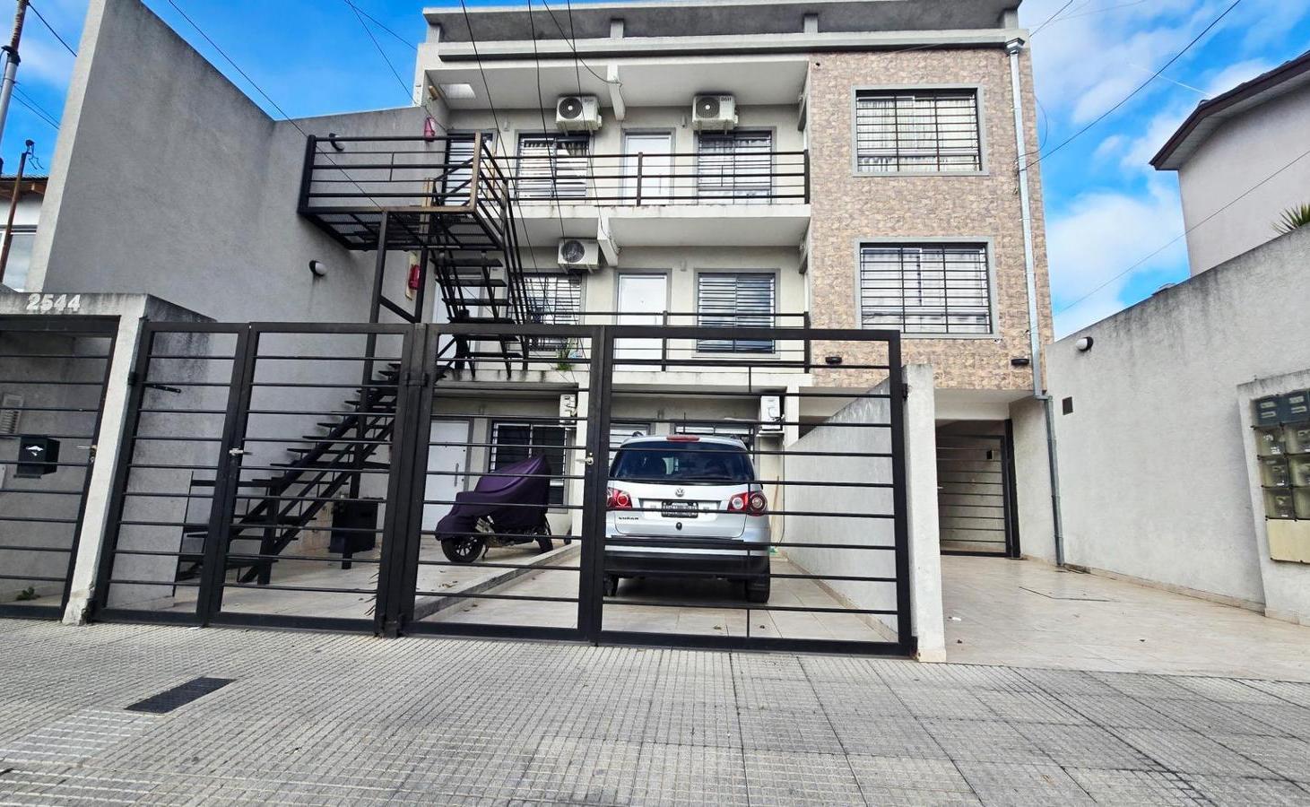 Foto de PH en San Justo, imagen 2