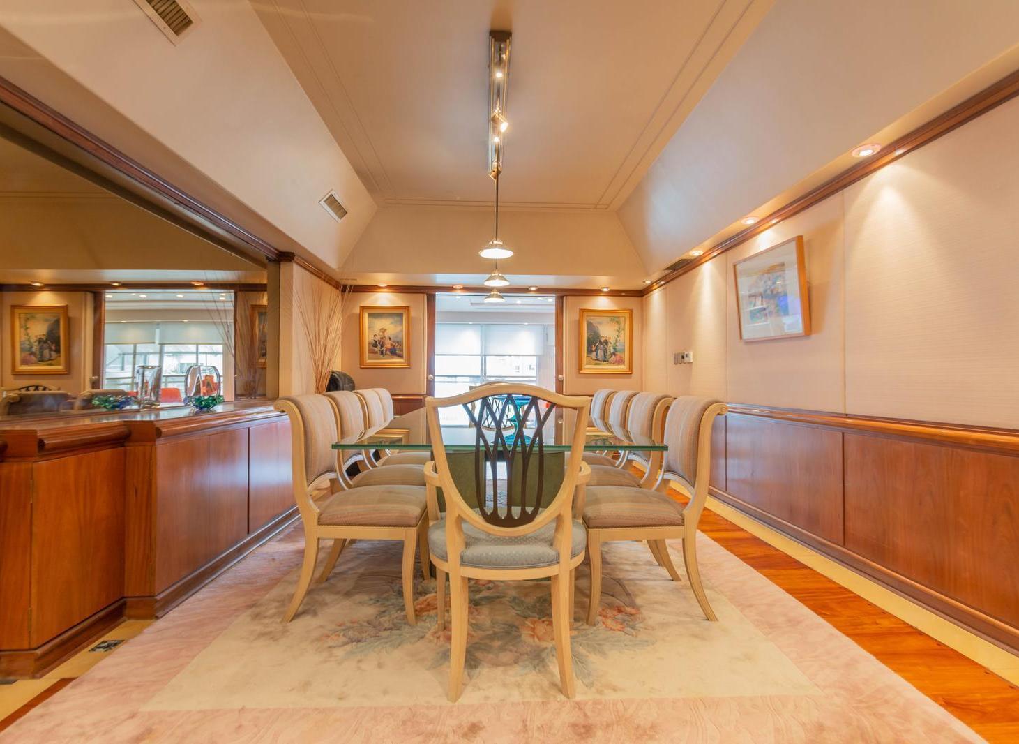 Foto de VENTA PISO BELGRANO CON DOS COCH Y PILETA, imagen 4