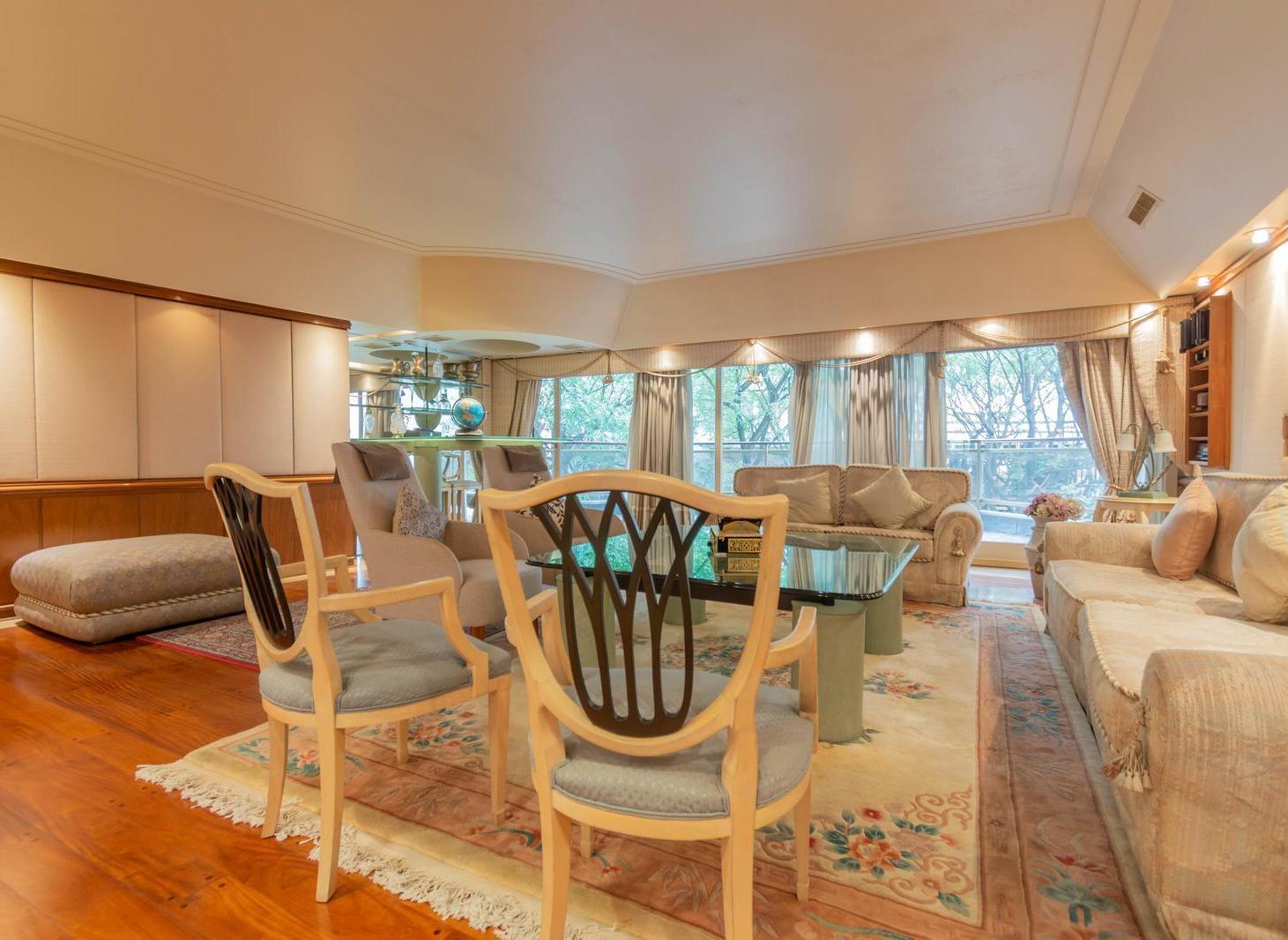Foto de VENTA PISO BELGRANO CON DOS COCH Y PILETA, imagen 5