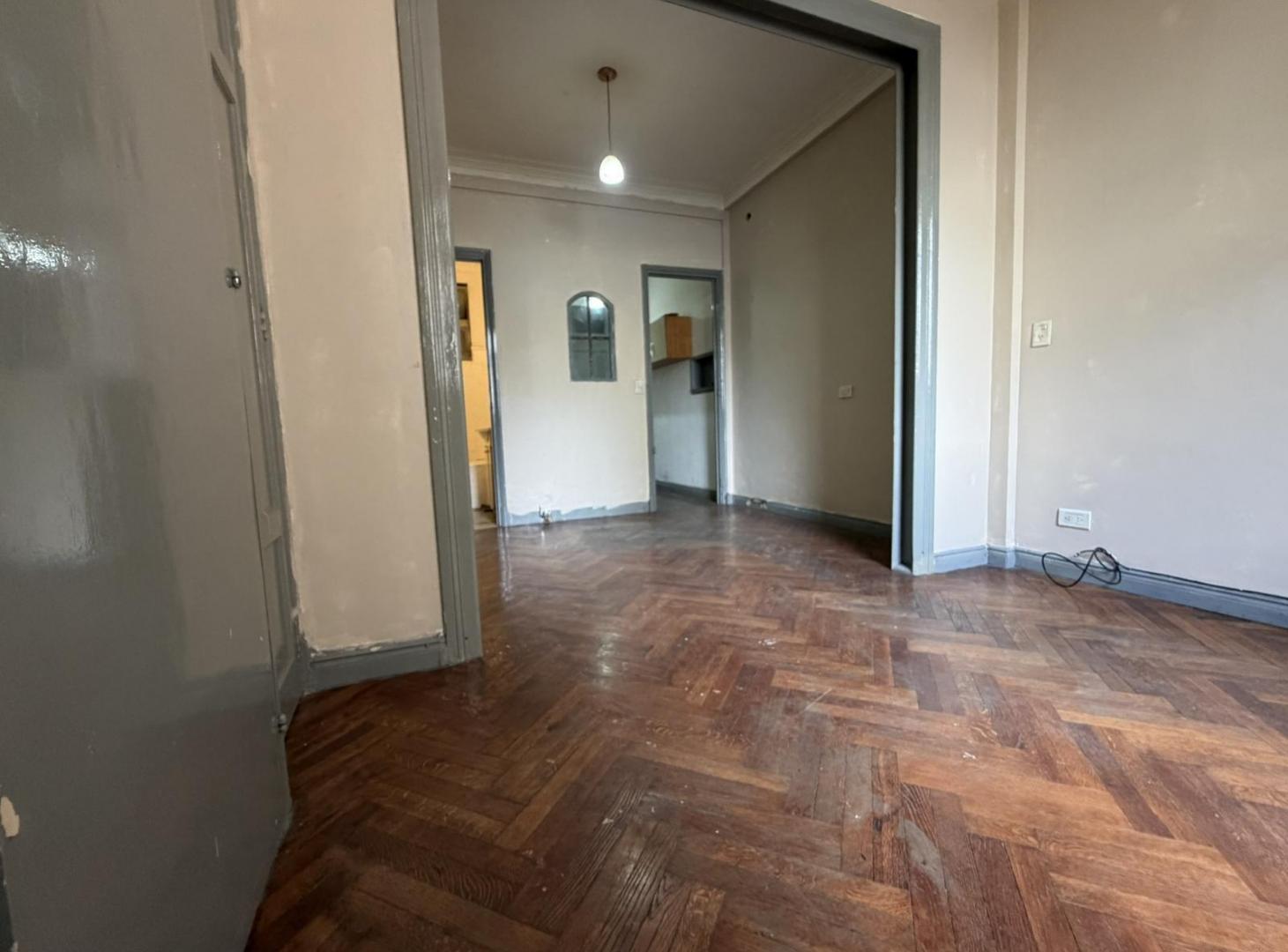 Foto de AMPLIO MONOAMBIENTE CON COCINA SEPARADA | 28 M² | CONTRAFRENTE, imagen 1
