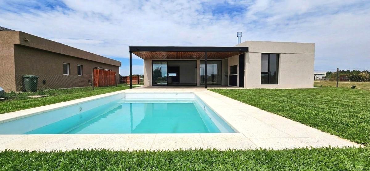 Foto de VENTA CASA 4 AMB A ESTRENAR A LA LAGUNA, MUELLE AREA 11 SAN SEBASTIAN, imagen 2